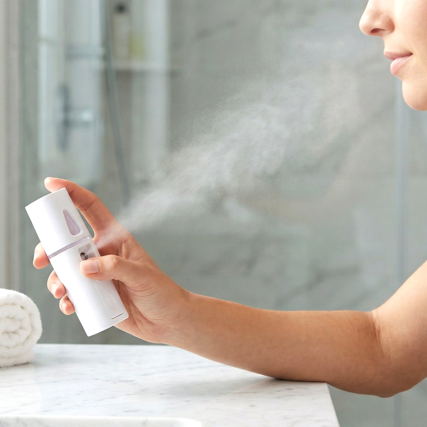mini facial mist spray device portable design